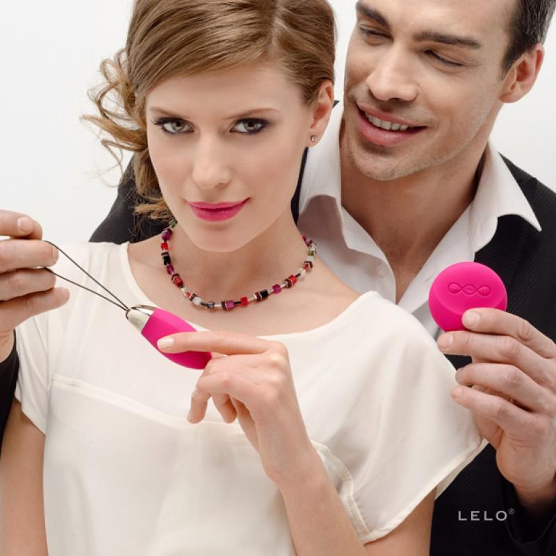 Vibrating egg with remote control - Lelo Lyla 2 Cerise